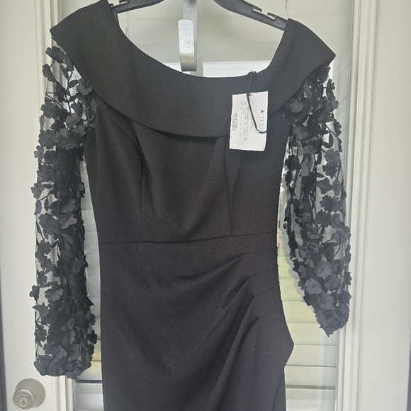 $249 XSCAPE Off-The-Shoulder Floral-Sleeve Gown Sz 6 Black Cocktail Party - Picture 7 of 16